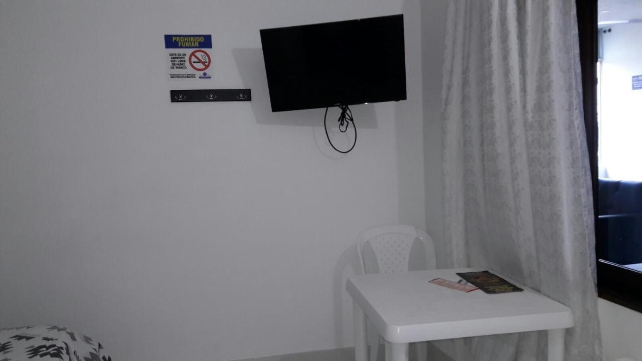 Hotel Tania Caucasia 外观 照片