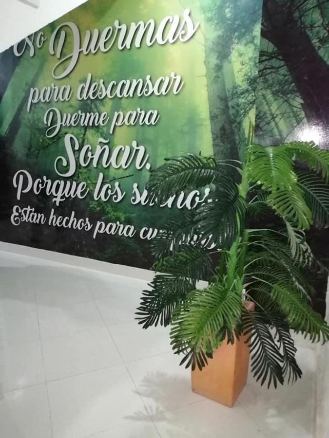 Hotel Tania Caucasia 外观 照片
